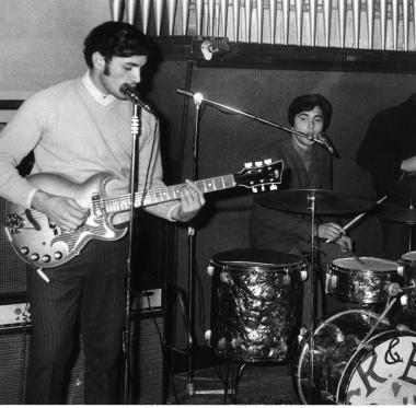 Unimmagine ormai storica della messa beat del 1969 nella chiesa di tavola 