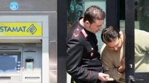 Rapina anomala davanti alle Poste