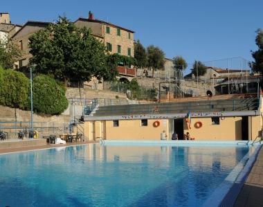 <b>GIUNCARICO.</b> La piscina dov&egrave; avvenuta la tragedia del piccolo Salah Ddin  