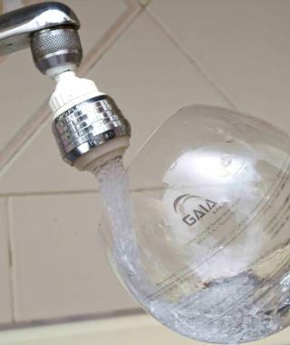 Un rubinetto dellacqua 