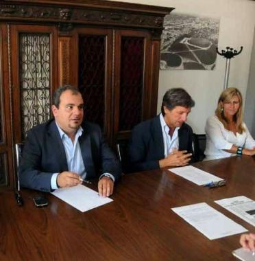 Il presidente Caffaz, il sindaco Zubbani e lassessore Giovanna Bernardini  