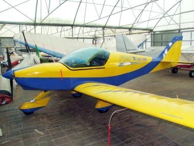 Due modelli di aereo 