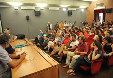 Un momento dellincontro che si &egrave; tenuto in via Valtriani 