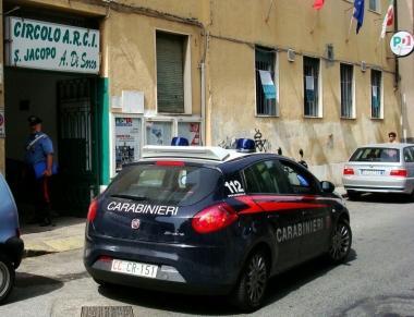 I carabinieri al circolo di via San Jacopo 