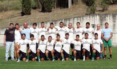 Il gruppo della Real Cerretese che oggi inizier&agrave; lavventura nella Coppa Italia edizione 2011/2012 