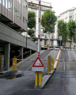 Il Comune lascia il parcheggio sotto la Coop