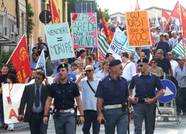 La manifestazione dei giorni scorsi dei dipendenti Breda 