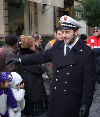 <b>MUNICIPALE. </b>Sotto, lassessore Pastechi A destra, il comandante Strippoli 