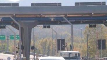 Piove sull'autostrada ma il traffico è regolare