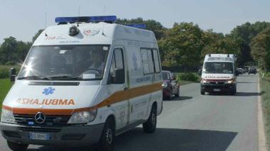 Investito da un'auto a Avenza muore ciclista di 53 anni