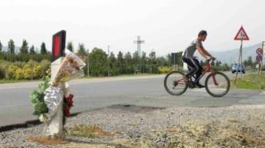 Quell'incrocio è troppo pericoloso paura in via Garcigliana