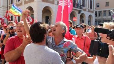 «E' una minoranza organizzata»