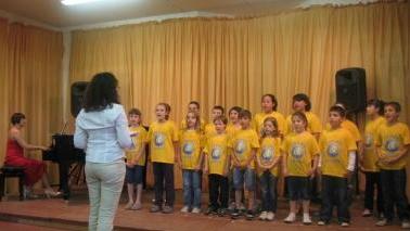 <b>IL CORO.</b> Durante una lezione della scuola di musica
