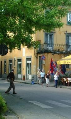 Turisti a Bagni di Lucca