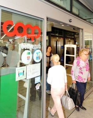 La Coop in via Costa 