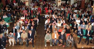 <b>PRESTIGIOSO.</b> La premiazione in Capannina dello scorso anno 