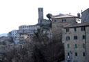 I turisti amano ancora Castelnuovo ma spendono meno