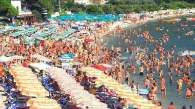 Agosto chiude in calo, meno 6% di arrivi ma il comparto tiene