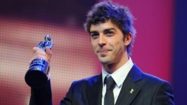 "Acciaio": due ragazzine piombinesi sul set con Michele Riondino e Vittoria Puccini
