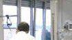 <b>IN CORSIA.</b> Medico al lavoro in ospedale