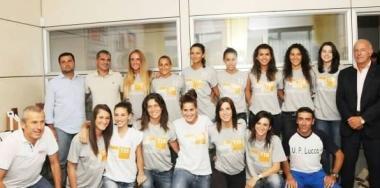Giocatrici, staff tecnico e societario della Tis Pallavolo 