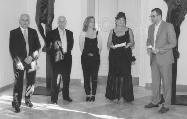 Linaugurazione della mostra, al centro Ugo Poli e Federica Fratoni 