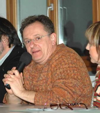 Claudio Bonfanti parla ad una iniziativa politica