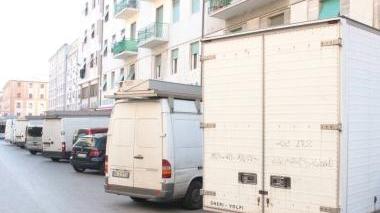 Furgoni in sosta permanente