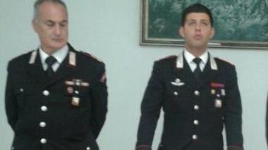 Da sinistra il luogotenente Massimiliano Massimi e il tenente Fabio Manzo
