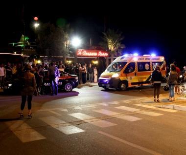 Carabinieri e ambulanza sul vialone per luomo trovato sanguinante a terra             