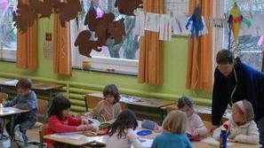 Piccoli allievi di una scuola materna