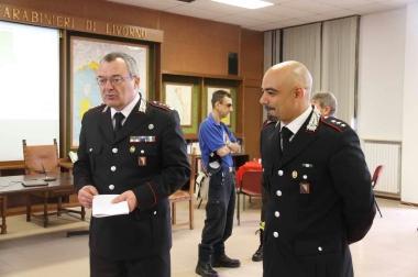 <b>COLTO IN FLAGRANZA.</b> I carabinieri durante loperazione in stazione si sono finti passeggeri in attesa del treno e poi sono usciti allo scoperto al momento della consegna del denaro 