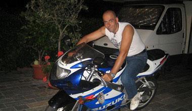 Muore centauro investito dall'auto di un sacerdote