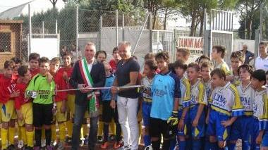 Il taglio del nastro del sindaco Occhipinti