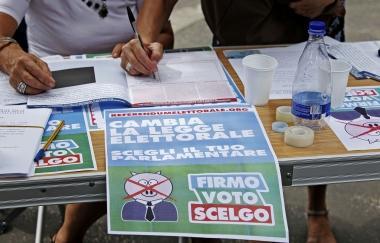 Raccolta di firme per il referendum 