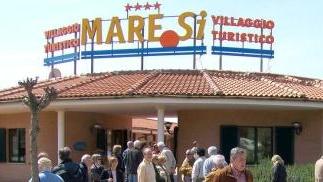 <b>VILLAGGIO</b> L’ingresso del Mare Sì