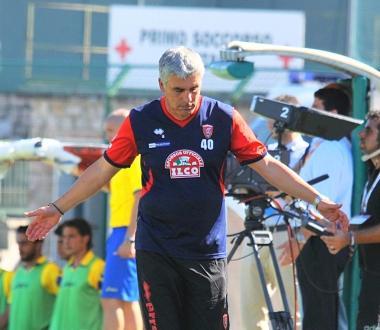 <b>IN PANCHINA</b> Mister Guido Ugolotti    