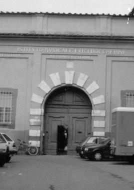 La Carducci 