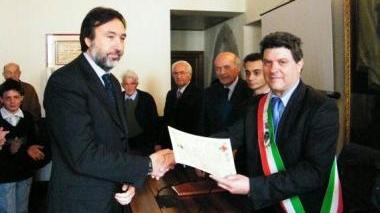 Il sindaco Grassi premia l’ex pm militare De Paolis e sotto Baroni