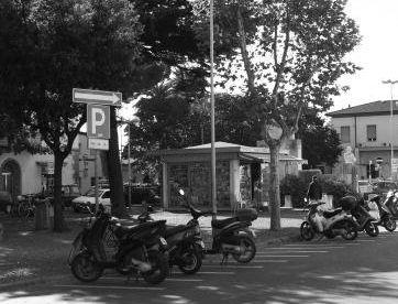 Uno scorcio di piazza Gramsci      