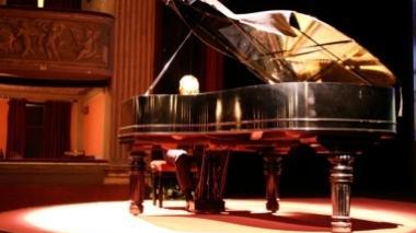 Il maestro Campanella suona al Giglio il pianoforte di Puccini