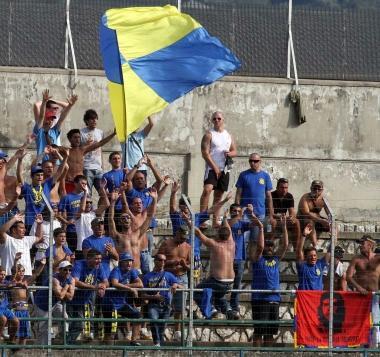 Il pubblico della curva ieri in gradinata 