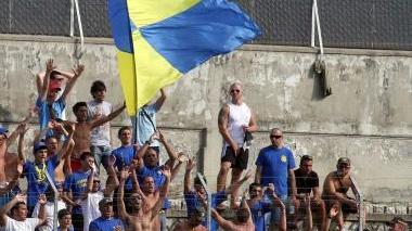 Il pubblico della curva ieri in gradinata