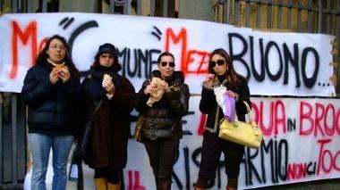 Mamme durante il panino day (in un foto di archivio)