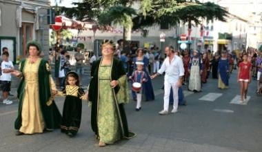 Palio di Marittimo: vince il rione Castello