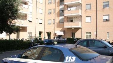 Volanti della polizia al lavoro