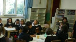 Bimbi a scuola senza zaino