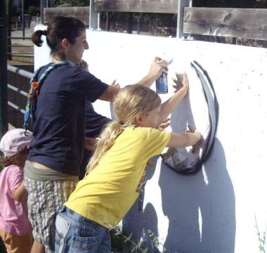 Gli scout tolgono scritte e graffiti dal Fermulla
