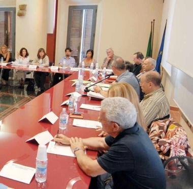 Una seduta del consiglio comunale    