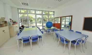 Unaula con una disposizione insolita dei banchi 